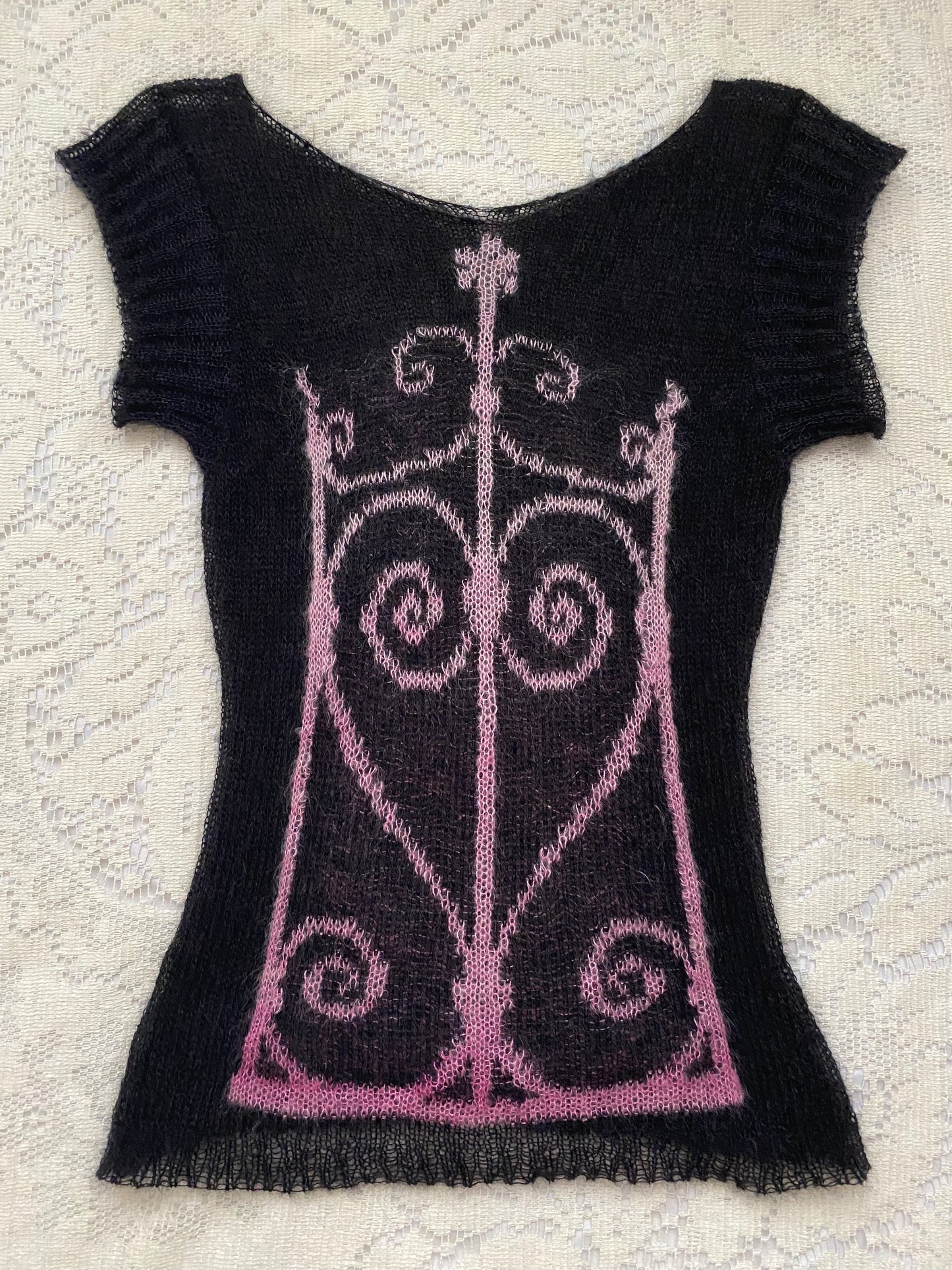 custom heart gate tee